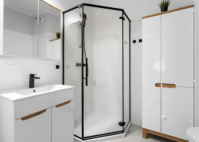 Nowoczesne I Eleganckie Very Berry W Poznaniu By Renters *