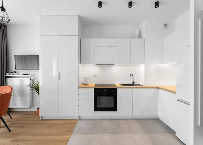 Nowoczesne I Eleganckie Very Berry W Poznaniu By Renters Apartman Poznań