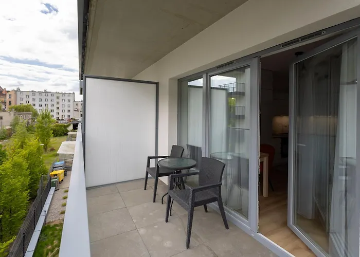 Nowoczesne I Eleganckie Very Berry W Poznaniu By Renters * Poznań