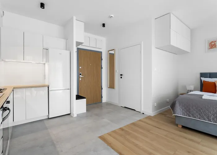 Nowoczesne I Eleganckie Very Berry W Poznaniu By Renters Apartamento *